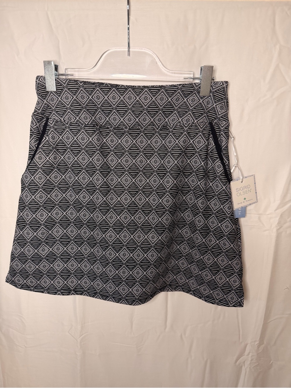 Sigrid Olsen Black & White Geometric Skort